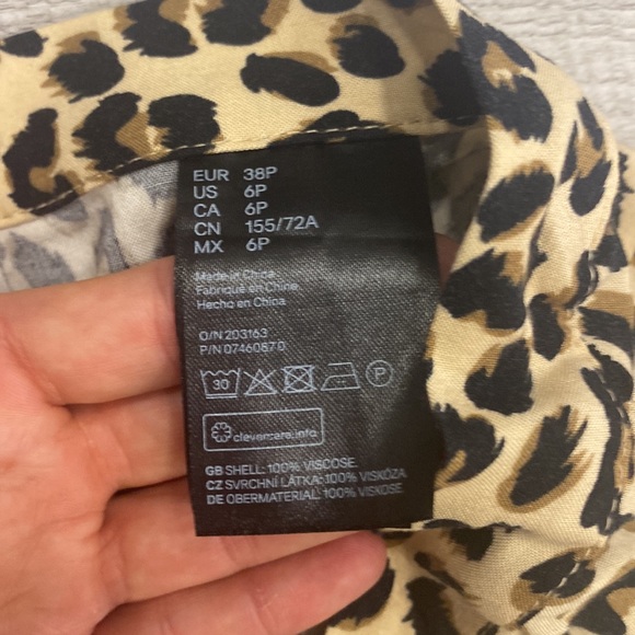 DIVIDED leopard print skirt, size S - Picture 4 of 4